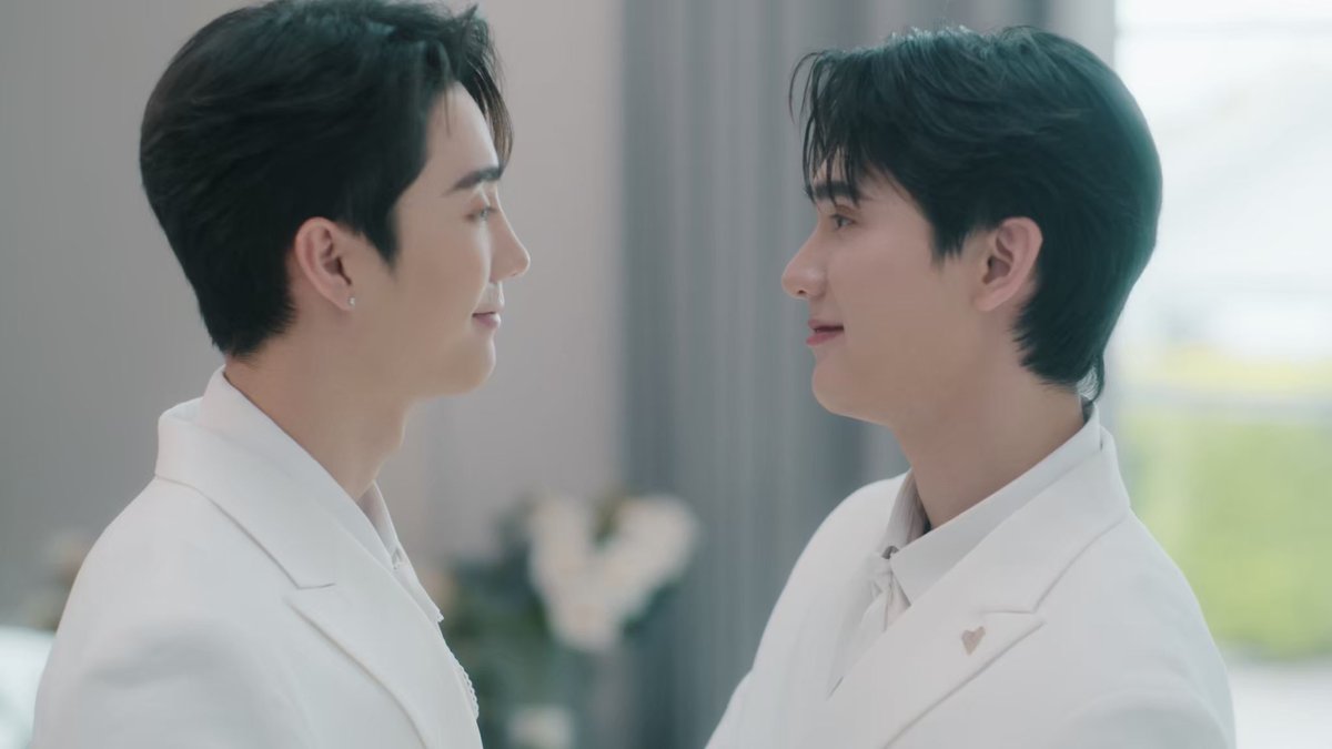 หมดดวงใจของฉัน
ฝากเอาไว้ให้เธอ

แค่เธอและเธอผู้เดียว
ตลอดไป

🤍💍🤍

FORCEBOOK MOS FINAL EP 
#MelodyOfSecretsFinalEP