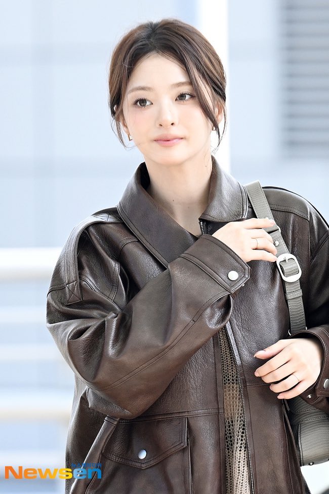 ❁ 𝑓𝑙𝑒𝑢𝑟𝑖𝑠. tweet media