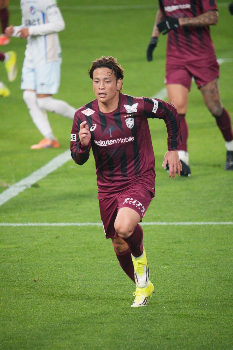 ヴィッセル神戸 勝利時限定 どでかプレイヤーラメキーホルダー 41 永戸勝也 新品 ヴィッセル神戸 永戸勝也 勝利時限定プレイヤーめじるし