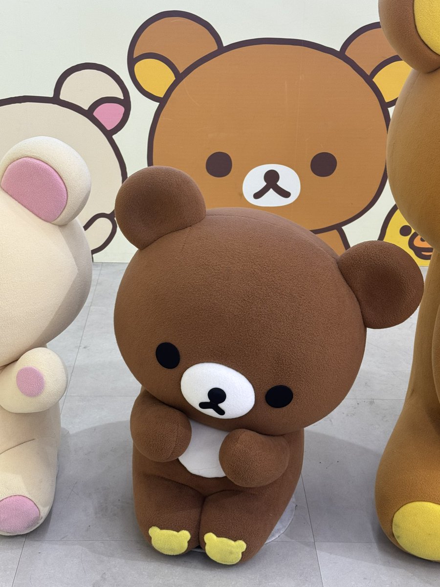 2 (♡i) tweet media