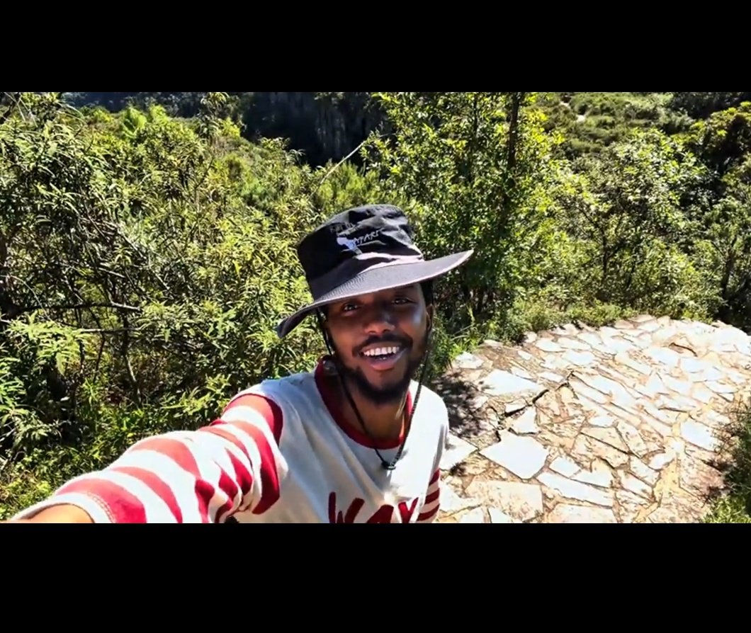 Challenge 3
100 comments please 

SWEET GULUVA THE HOST 
VALENTINES DAY X SWEET GULUVA 
#SweetGuluvaAtOwnersOffice
#SweetGsLovesSweetGuluva