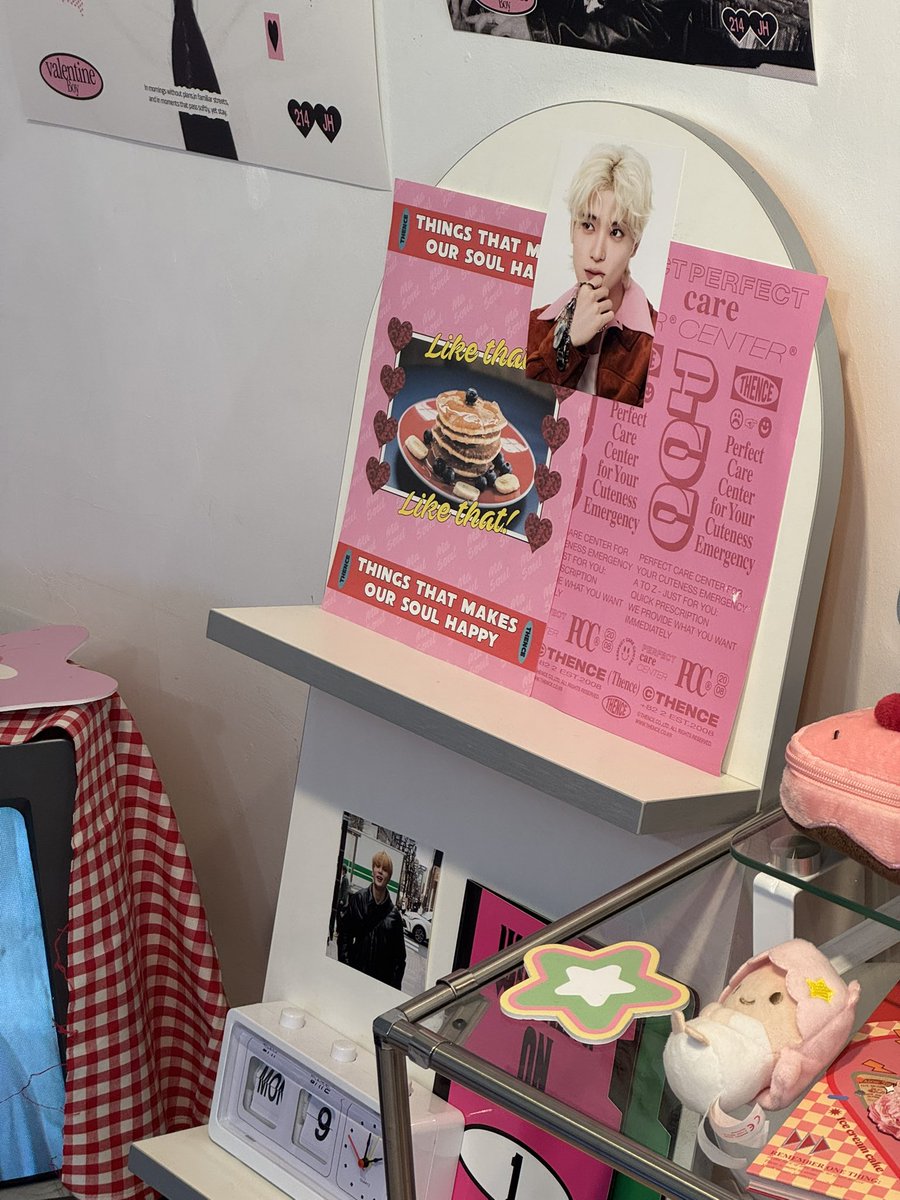 2 (♡i) tweet media