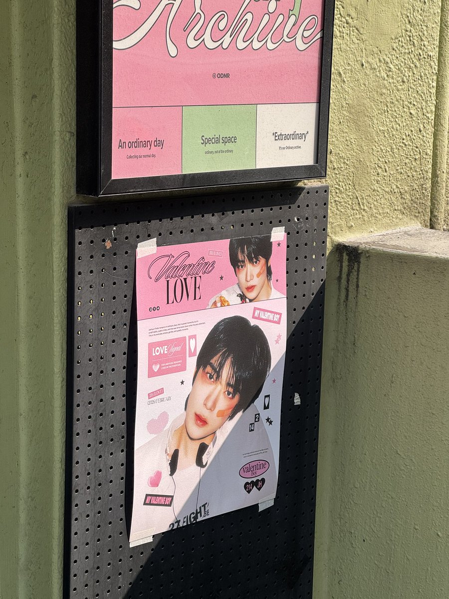 2 (♡i) tweet media