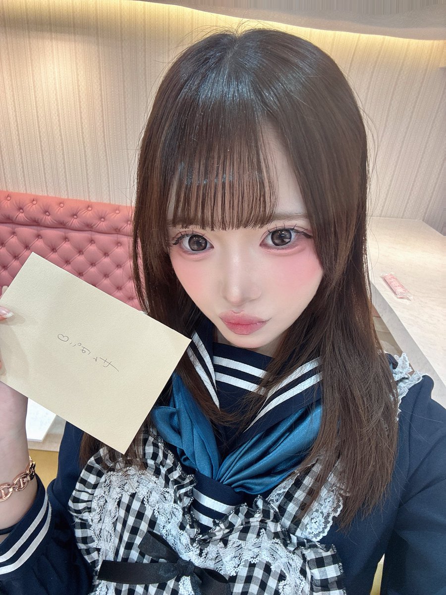 せんぱいまってますね♡
 #メイドカフェ #秋葉原コンカフェ  #Valentine