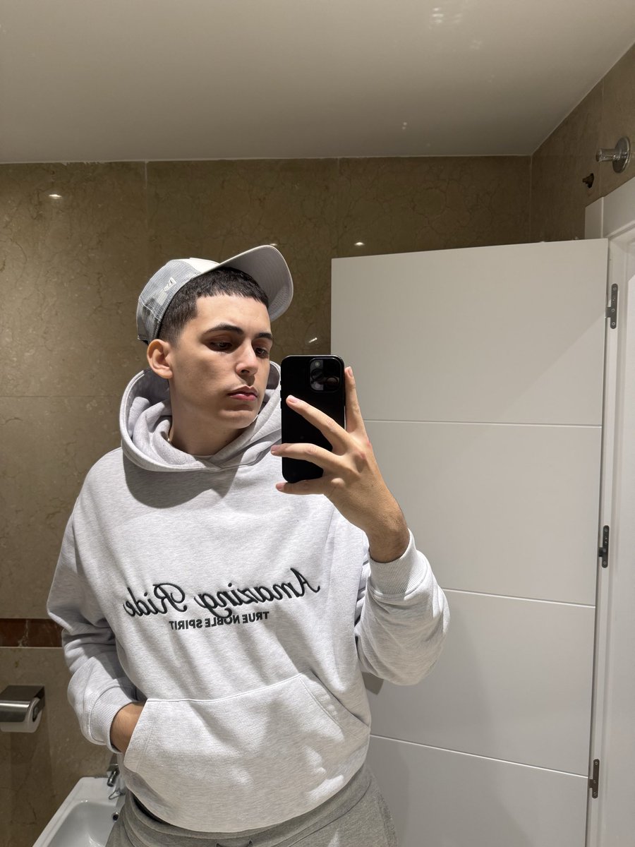 KafriStyle tweet media