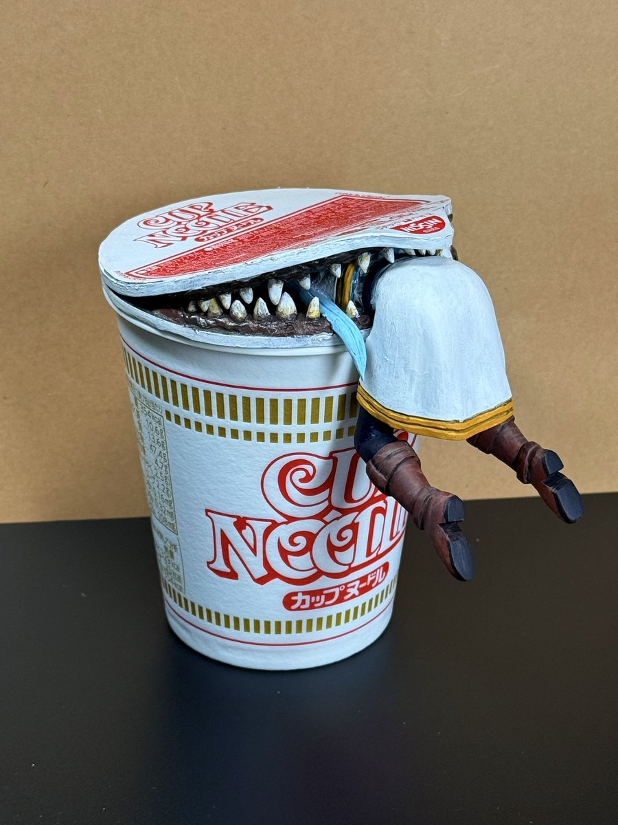 bellmaron0408's tweet image. 「暗いよー!! 美味いよー!!」

フリーレンのヌードルストッパー作りました😍
#フリーレン #フルスクラッチ