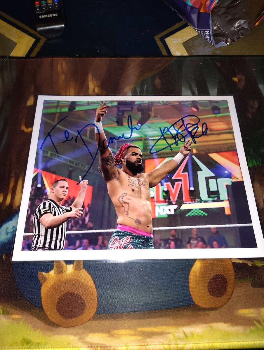 TexansAtWar89's tweet photo. It took me a long while due to work and other stuff but I'm glad I finally got these laminated. It was awesome being at Dallas for the @GCWrestling_ #codeofthestreet show. It was cool meeting #oromensah @AtrocityKrule @EFFYlives @1called_manders and @TheJordanOIiver https://t.co/rgYbqkVBMF