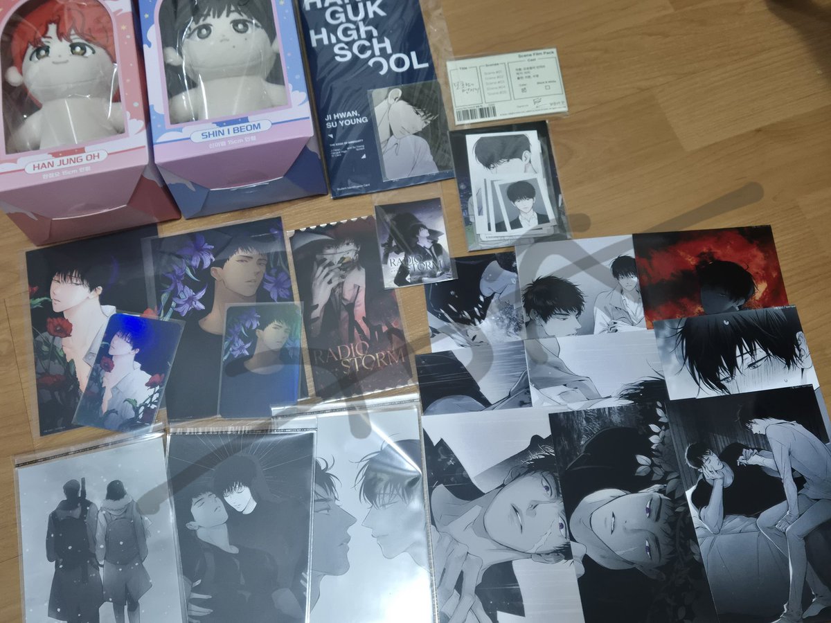 ibbi810's tweet photo. •북극여우스토어 꿈자리가이상한데요 인형 set (포카X)
•오피셜더블유스토어 모호함의언저리 증명사진, 씬필름팩, 학생증 (전부 미개봉, 미사용)
•투니크 라디오스톰 콜라보카페 콜카
5만원 엽서포토카드 세트 2종
1만 특전 엽서 3장
프린팅박스(헤이포카) 9장 일괄
티켓+스티커 full set sell 19.0 https://t.co/4IfVwOpk9k