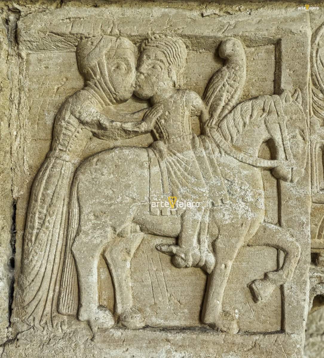 arteviajero_com's tweet photo. Hoy os deseamos un Feliz San Valentín con este "beso románico". La escena representa al rey Favila despidiéndose de su esposa Froiluba. El relieve aparece en la portada del Monasterio de San Pedro de Villanueva (Asturias)
⬇️⬇️⬇️
https://t.co/uFq10v1d4U
#FelizSabado #BuenosDias https://t.co/0SLqSsckKv