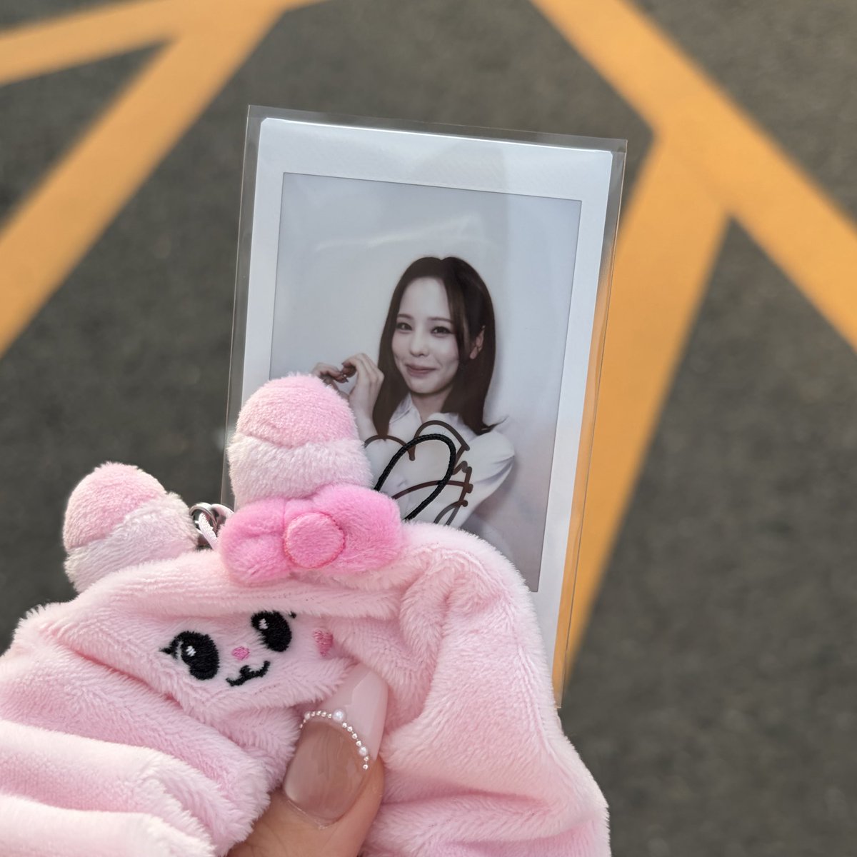 FCくじ😭😭C賞😭😭チェキ😭サイン😭😭マコ😭 #NiziU #ニジュー #니쥬