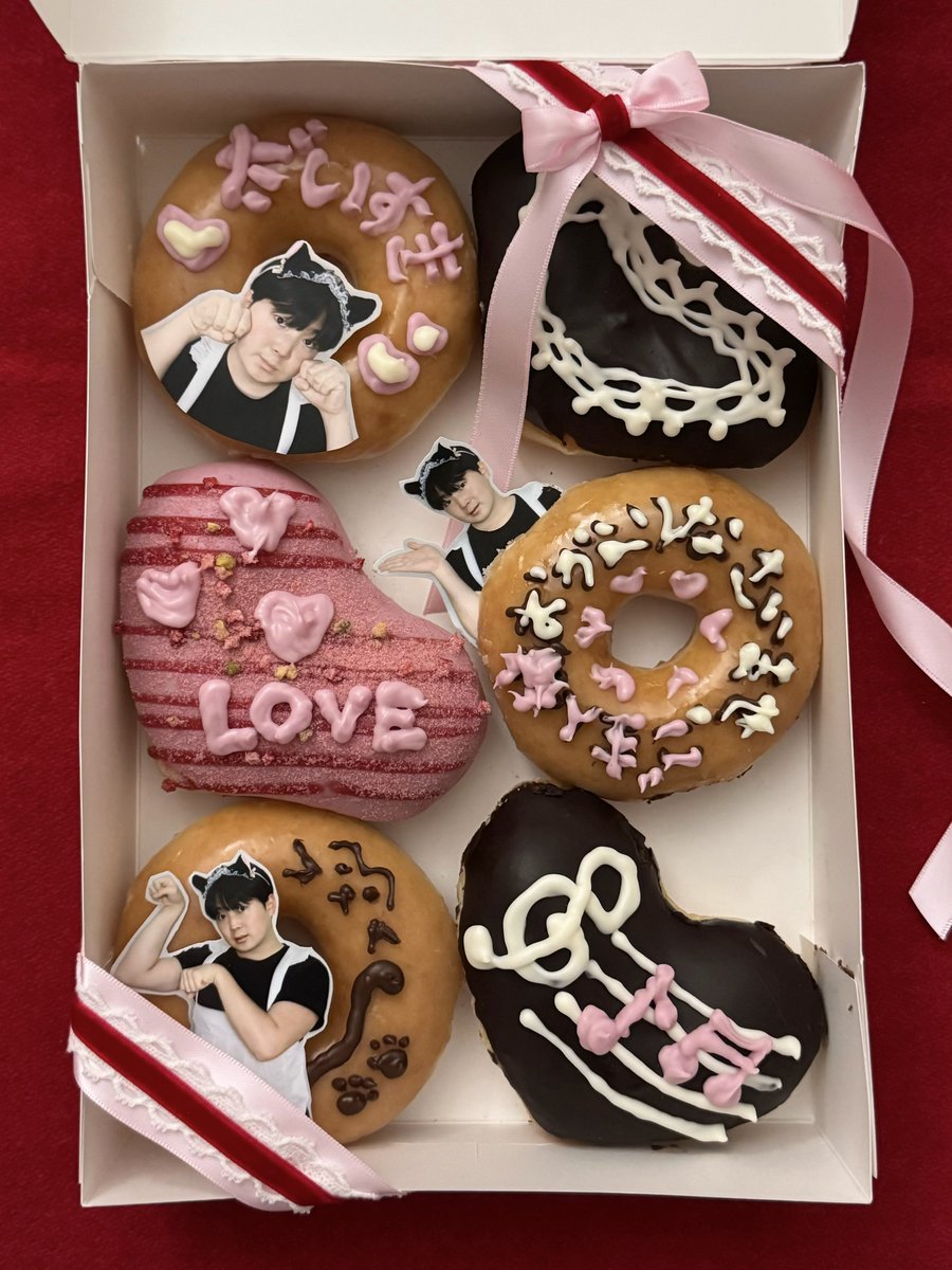 ryugaroid's tweet photo. Happy Valentine🍩🎀 https://t.co/SXk0Chk7jG