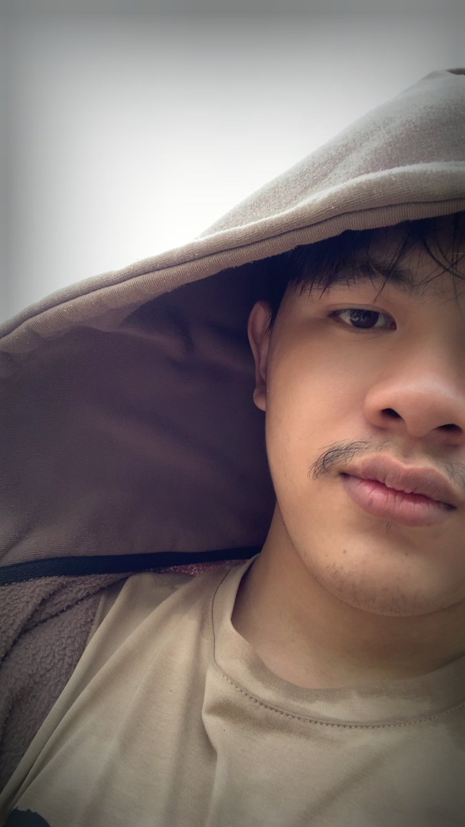 Bzchee18's tweet photo. 😅💔 https://t.co/MUGksOxdpL