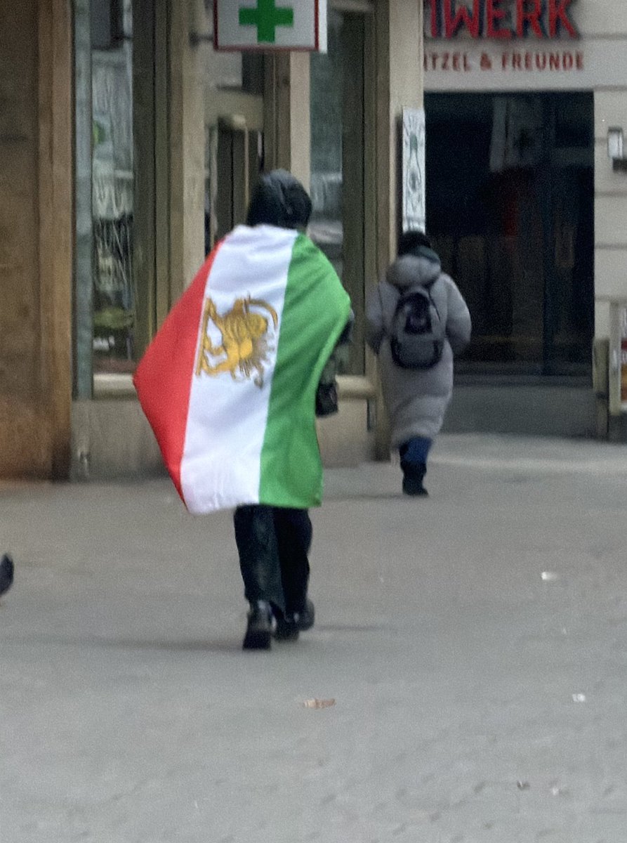 Ganz München voll mit Iranern lol. Das wird fett