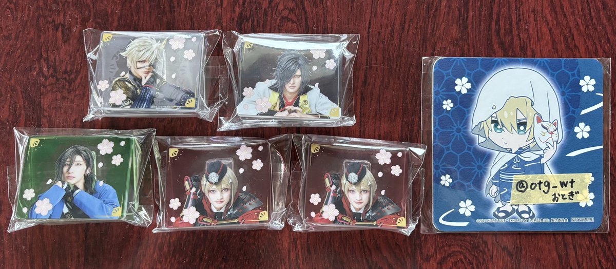 otg_wt's tweet photo. 【交換】刀剣乱舞 刀ミュ 博覧会 東京ドームシティ TDC アクリル メモスタンド

譲→鬼丸国綱、大典太光世、笹貫、
日向正宗×2

求→山姥切長義1

郵送or大阪手渡し
検索からでもお気軽にお声掛けください。 https://t.co/ZKcBafE46e