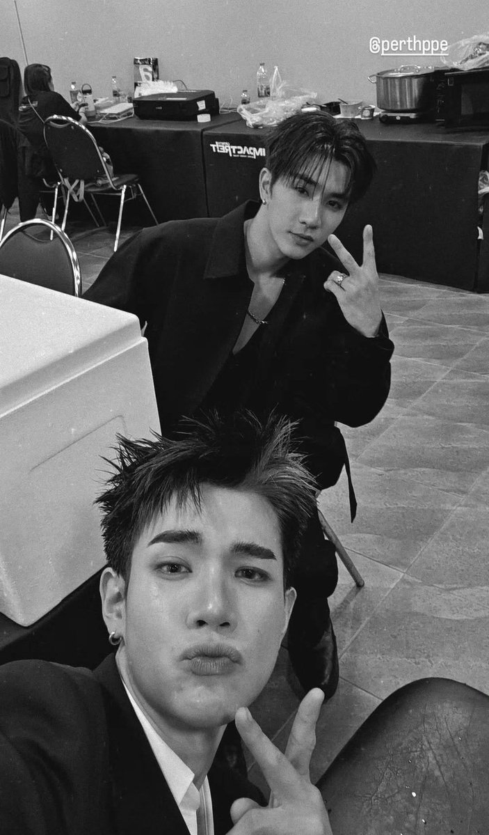 “ขอบคุณมากแพนกวินข้างๆ หันไปทีไรมีความสุขทุกทีเลย น่ารักมาก” 

น่ารักกันมากเลยนี่หน่าพี่เพิ้ดน้องโฟ้ดโฟ้ด🤍