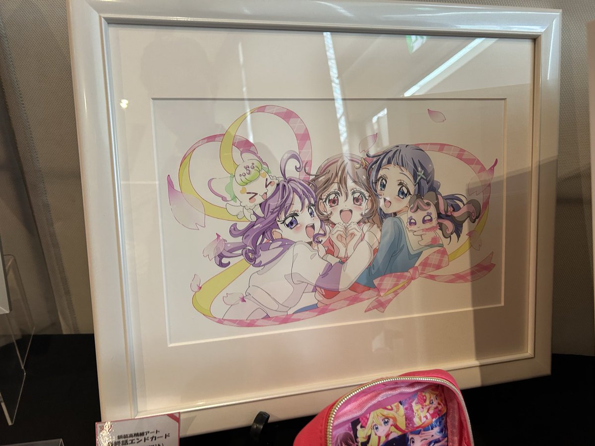 キミプリ感謝祭 物販の入口に高精細アートの見本があって財布狙って