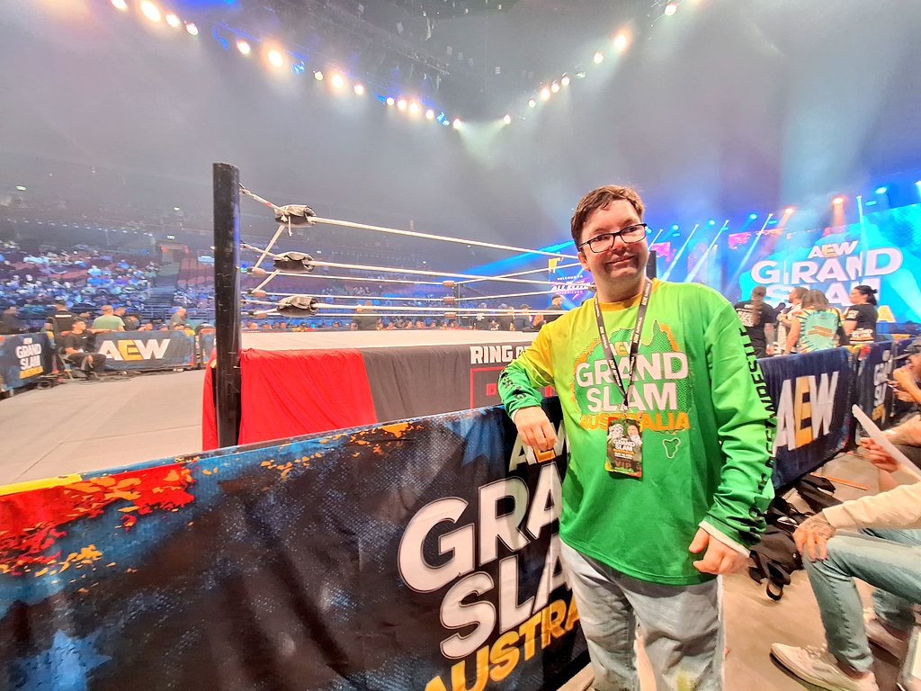 AEW Grand Slam Australia Sydney show 2026 here I come! Front row! 💥 #AEW