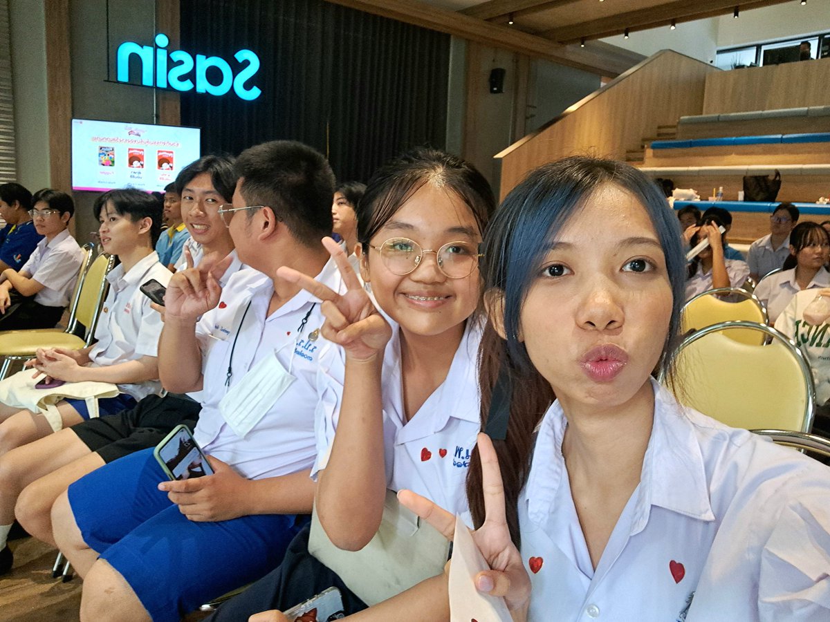 benizewithu's tweet image. สอบ TPAT มาเซๆ เซรังเฮยัง โสด เศร้า เหงา โดนเท ก็มาเดตกับพี่ออนดี้ ไม่เหงา ไม่หิวชัว เพราะมี หมี่ไก่ฉีก yoguruto ซูชิหน้าล้นๆ ขนมเป็นกอง ไม่ต้องรอคิว # ฝันร้ายโรงทาน คำอวยพรจากพี่ๆติวเต้อ ตอนแรกก็คิดว่าหัวใจอยู่ข้างซ้าย ที่ไหนได้ อยู่เธ
#สอบเสร็จไปเดตกับพี่ออน #TPAT1 #OnDemand