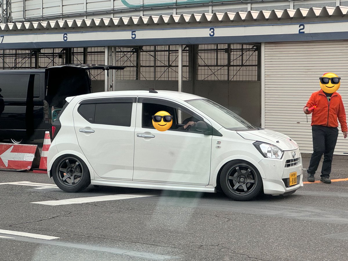 筑波3秒2のMOFAC代車ミライース
カッッッッコヨスギ！！！
こういうさりげないスタイルで速いのがめちゃくちゃカッコいい