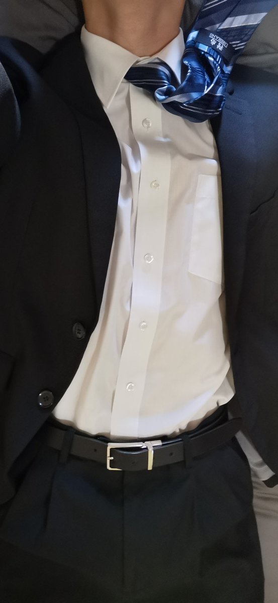 suitboihk tweet media