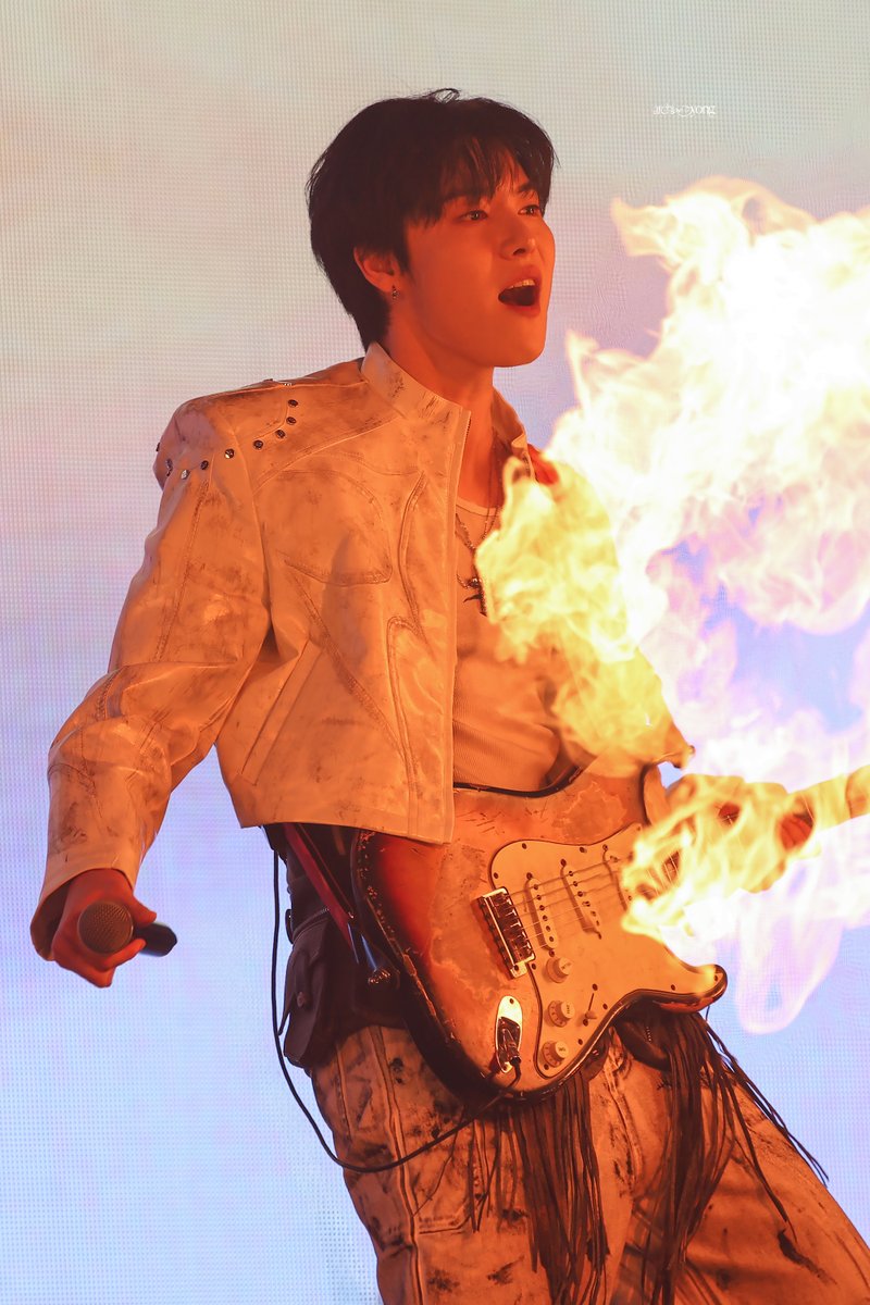 260208 O! NEW E!volution V
#원위 #ONEWE #용훈 #YONGHOON
