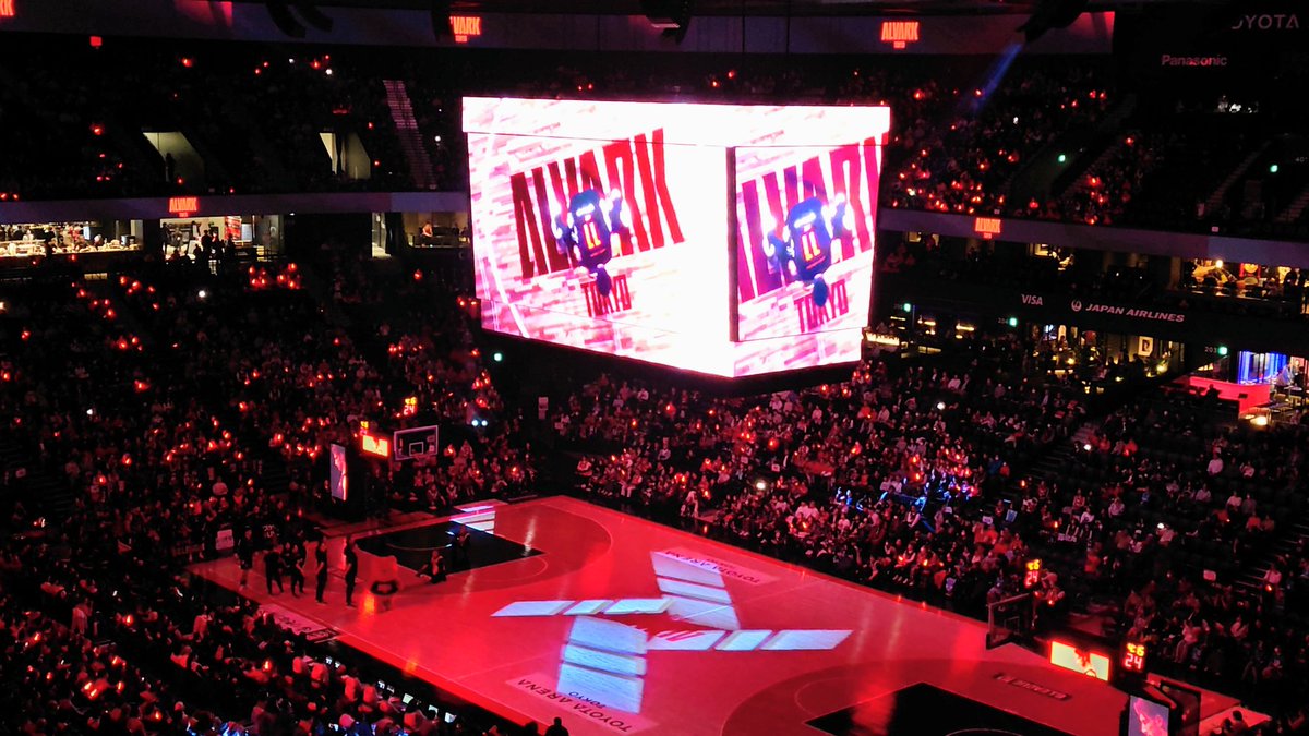 めんま tweet media