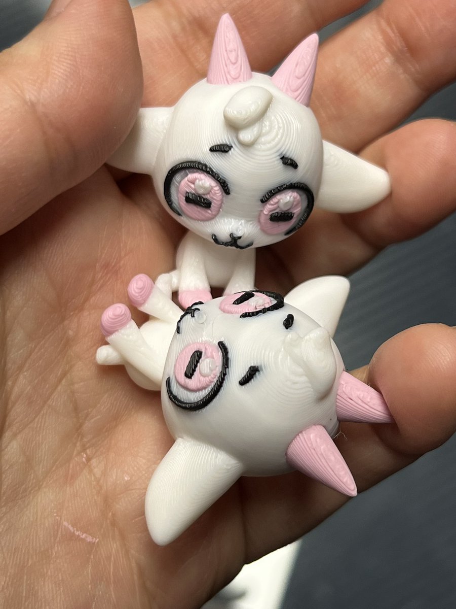 Qooz90's tweet photo. Making some fluffballs https://t.co/VorttZful9