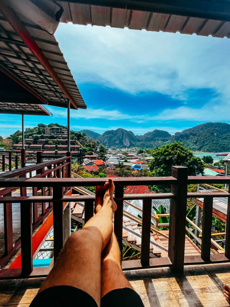 а мог бы быть славный денек… tweet media