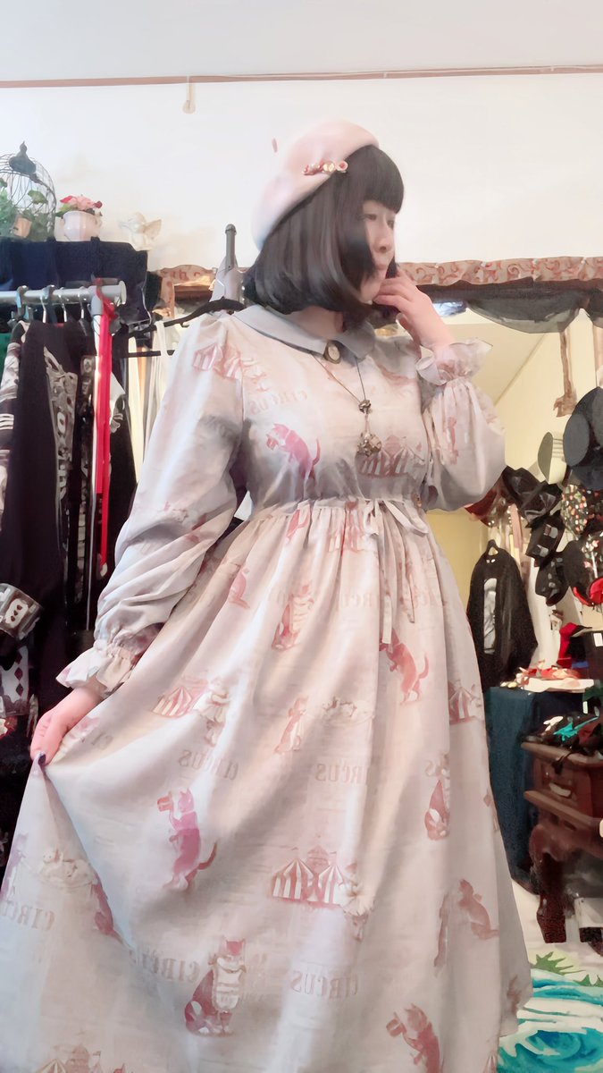 ペルラネルオストリカさん DUO企画の 🐈キャットサーカスワンピ🎪 当店
