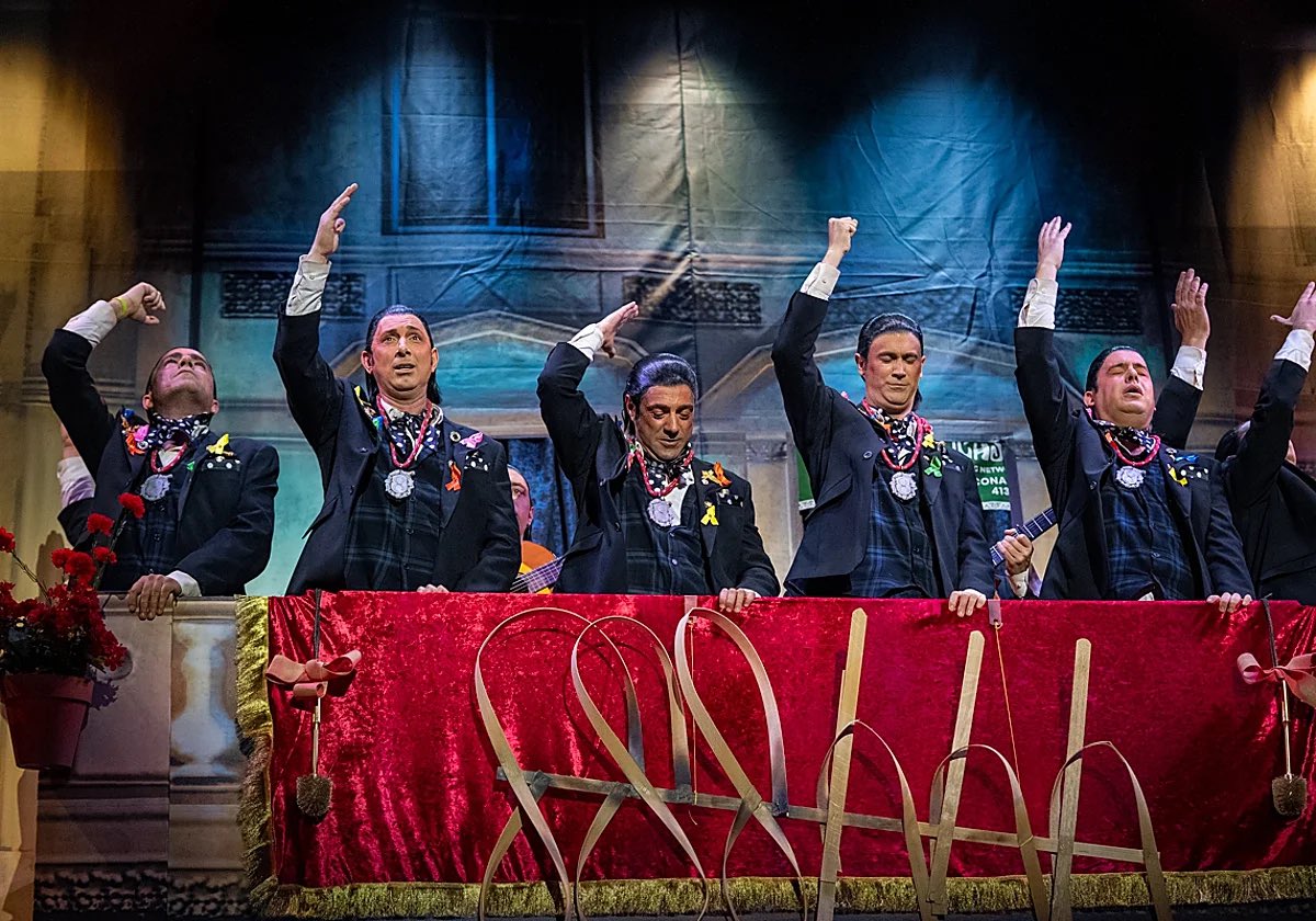 #DATO ¡¡¡HISTÓRICO!!!

Por PRIMERA vez en TODA la HISTORIA, una chirigota sevillana gana en el Falla.

¡¡¡ENHORABUENA, <a href="/ChirigotaBizc8/">la CHIRIGOTA del BIZCOCHO</a>!!!