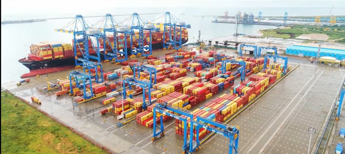 UpdatesChennai's tweet image. Work on Chennai Ennore's Container Terminal expansion in full swing. With a berth length of 330 mtrs, it will further add additional 0.7 Million TEUs when it's done later this year... #Chennai #Port 🏗️🚢