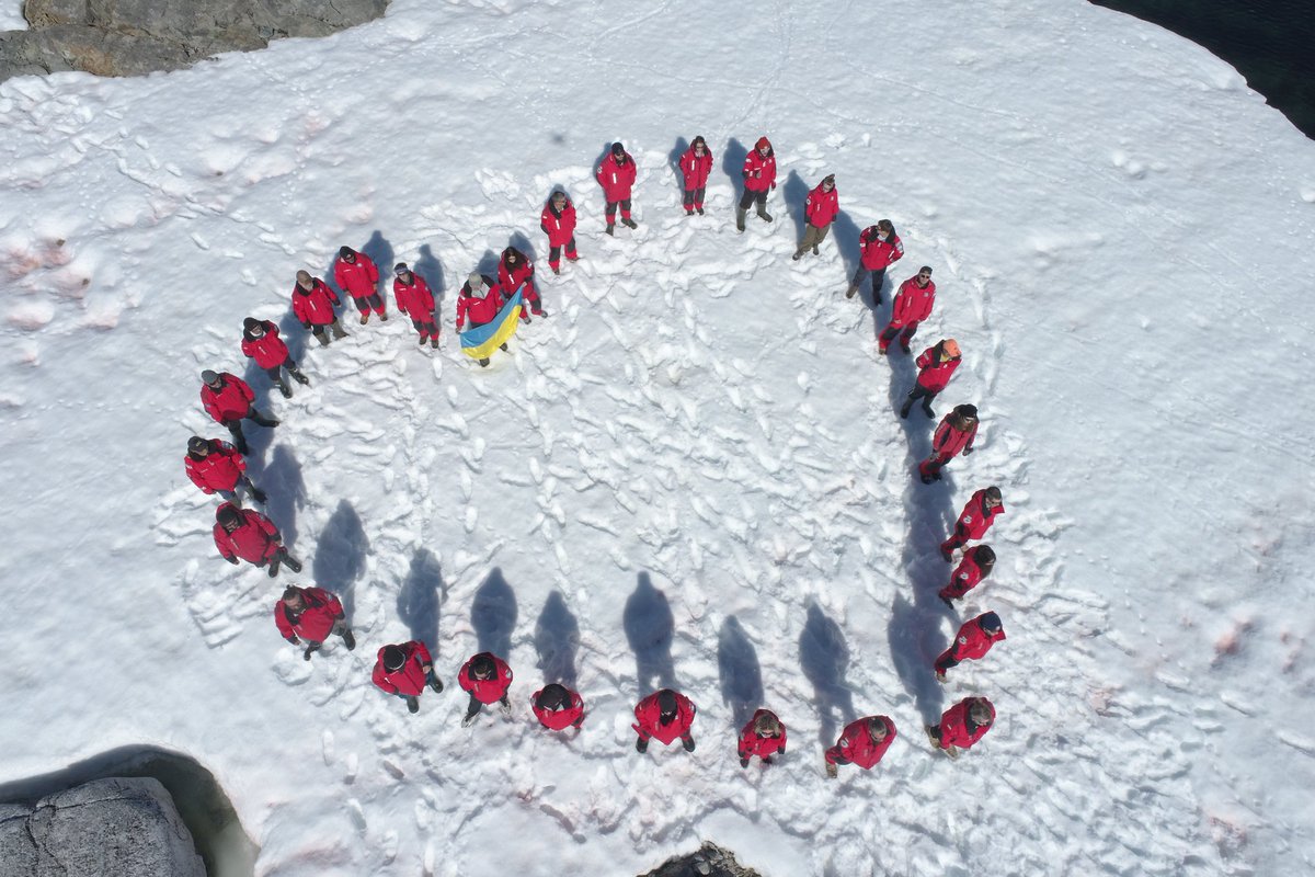 nasc_ua's tweet photo. Here's a Valentine's Day card from Ukrainian polar explorers straight from Antarctica 🐧

This is our way of saying thanks to everyone who cooperates with us, join our events, or supports us in other ways.

A confession to our beloved Ukraine, which is so far away but always here — in our hearts. 

A confession to our loved ones, whom we miss incredibly, but know that they are close to us despite the distance.

A confession to our soldiers, thanks to whom we can proudly hold the Ukrainian flag at the edge of the world. 

Photo: Yury Shepeta
