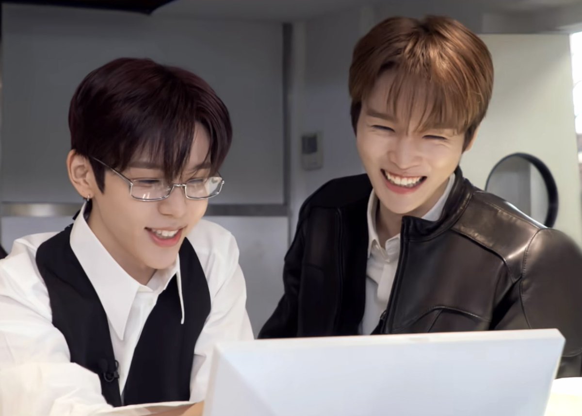 🗂️ (@sungshobot) on Twitter photo 