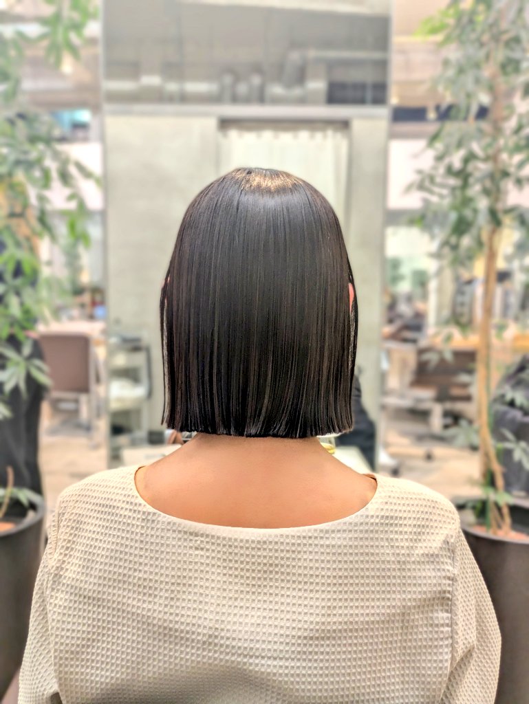 ヘアドネーションしました✂
肩より髪が短いのってすごく久しぶり！誰かの役に立つのかな〜💭