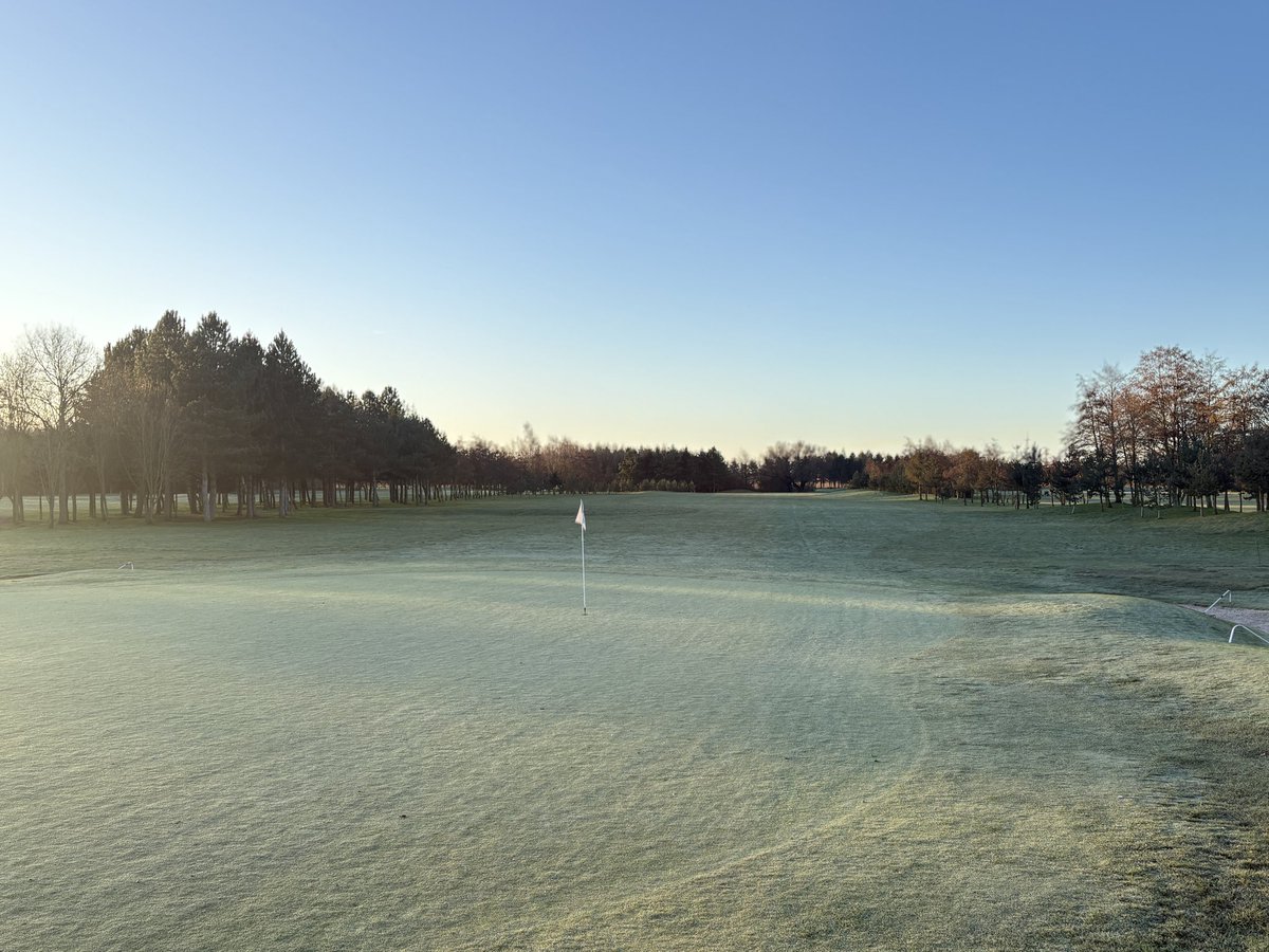 Oaks Golf Club York tweet media