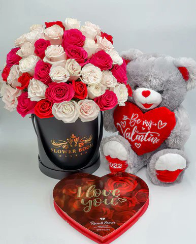 AndrewEngland27's tweet photo. @Georgia_Rpxx happy Valentine’s Day my so sexy wife I love you so much 💋💋💋💋💋 https://t.co/c26lUwENbr