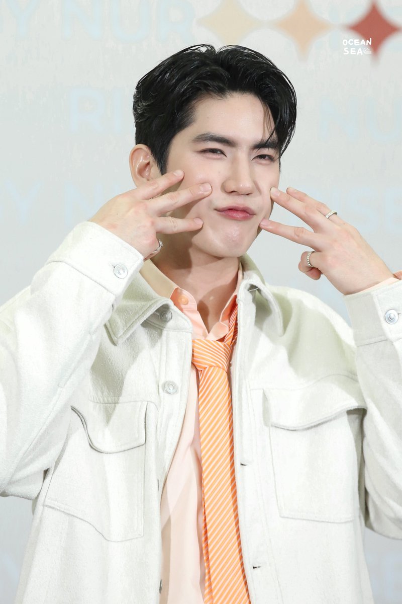 OceanSea0413's tweet image. 260214 @Sea_tawinan 

แมวดื้อนิ! 🐱💥🤲🏻🤲🏻

CRUSH ON SEA MY LOVE 
#SeayoumyValentinexRisebynur
#RisebynurxSea #sea_tawinan