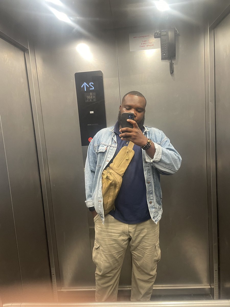 Happy birthday to me 
Umu chukwu