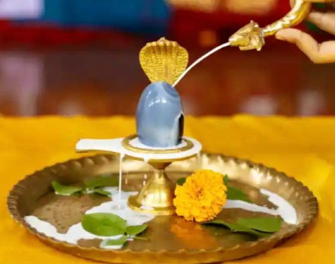 Do you know, this year a very rare combination is going getting formed after 300 years on Maha Shiv Ratri? Eight auspicious yogas are getting formed. Please watch the latest podcast of <a href="/PankajjKashyapp/">𝐏𝐚𝐧𝐤𝐚𝐣 𝐊𝐚𝐬𝐡𝐲𝐚𝐩</a> about this and know how to do the Maha Shiv Ratri Pujan tomorrow. Do not miss