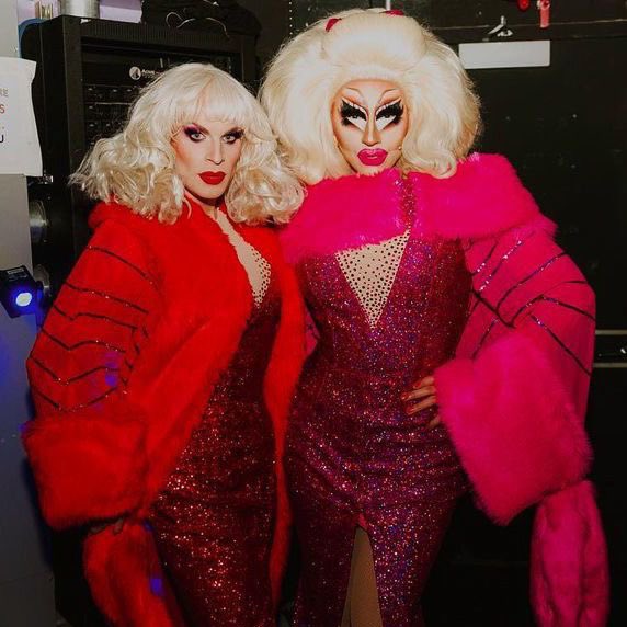 ultraredglow's tweet photo. it’s their day!!! happy valentine’s day 
🩷❤️🩷❤️🩷❤️🩷❤️🩷❤️🩷❤️ https://t.co/8SbSl4McT1