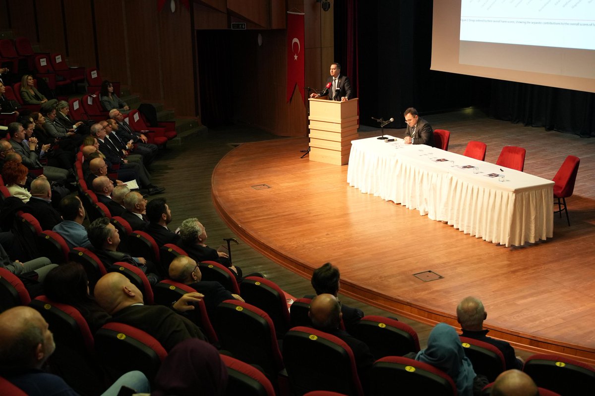 Zafer Partisi'nin gençlerimiz ve geleceğimiz için en büyük tehdit olan uyuşturucu ve sanal kumara karşı hazırladığımız "Tertemiz Türkiye Projesi"nin ilk çalıştayını gerçekleştiriyoruz.

Ankara Yenimahalle'deki Nazım Hikmet Kültür Merkezi'nde düzenlediğimiz "Tertemiz Türkiye