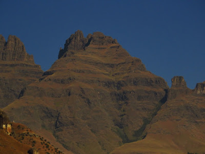 Don't forget to read all about it at:
hikingthedrakensberg.blogspot.com