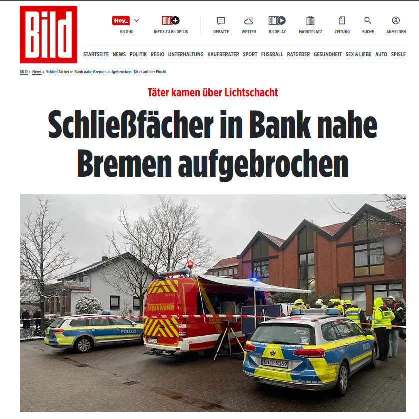 Schon wieder! 
#Schließfächer in Bank nahe Bremen aufgebrochen. 
Täter kamen über Lichtschacht. Sind auf der Flucht, bisher fehlt jede Spur. 😀 
Alarmanlage? Zu teuer ......
bild.de/news/beute-unk… 
---
#Bankraub #Banküberfall #Schliessfach