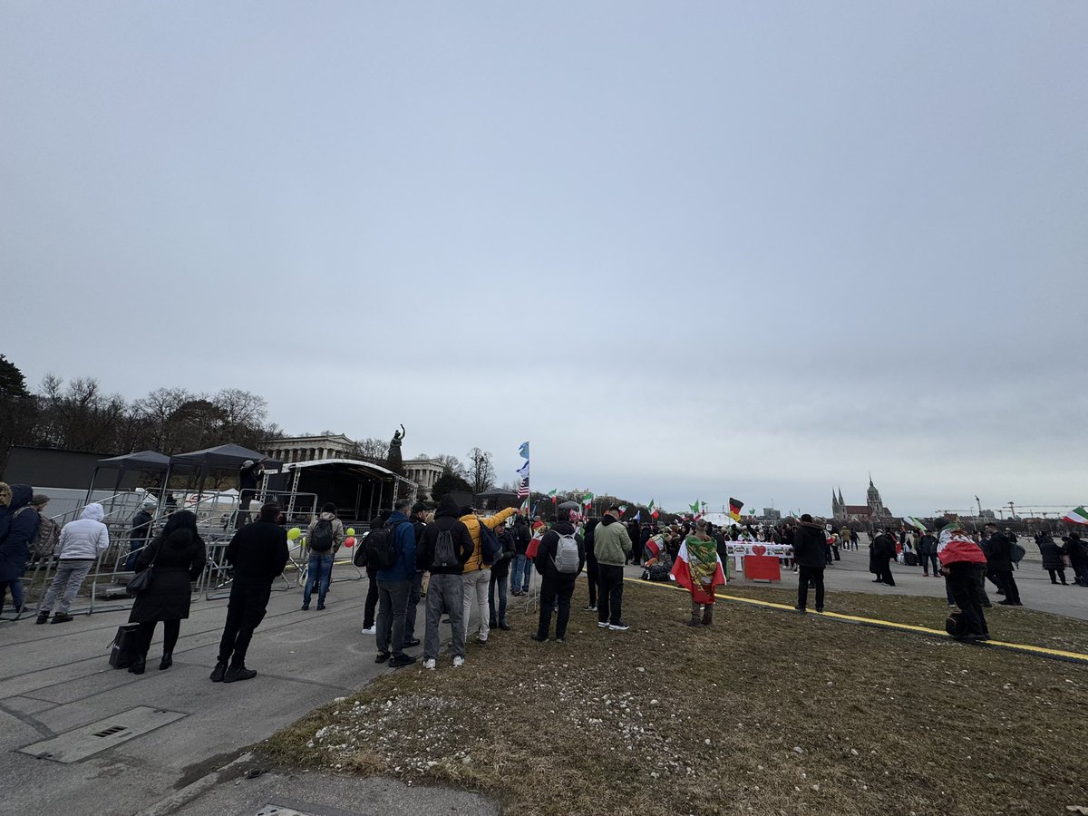 ساعت ۰۹:۳۰ صبح
۲۵ بهمن ۱۴۰۴
#14FebForIran