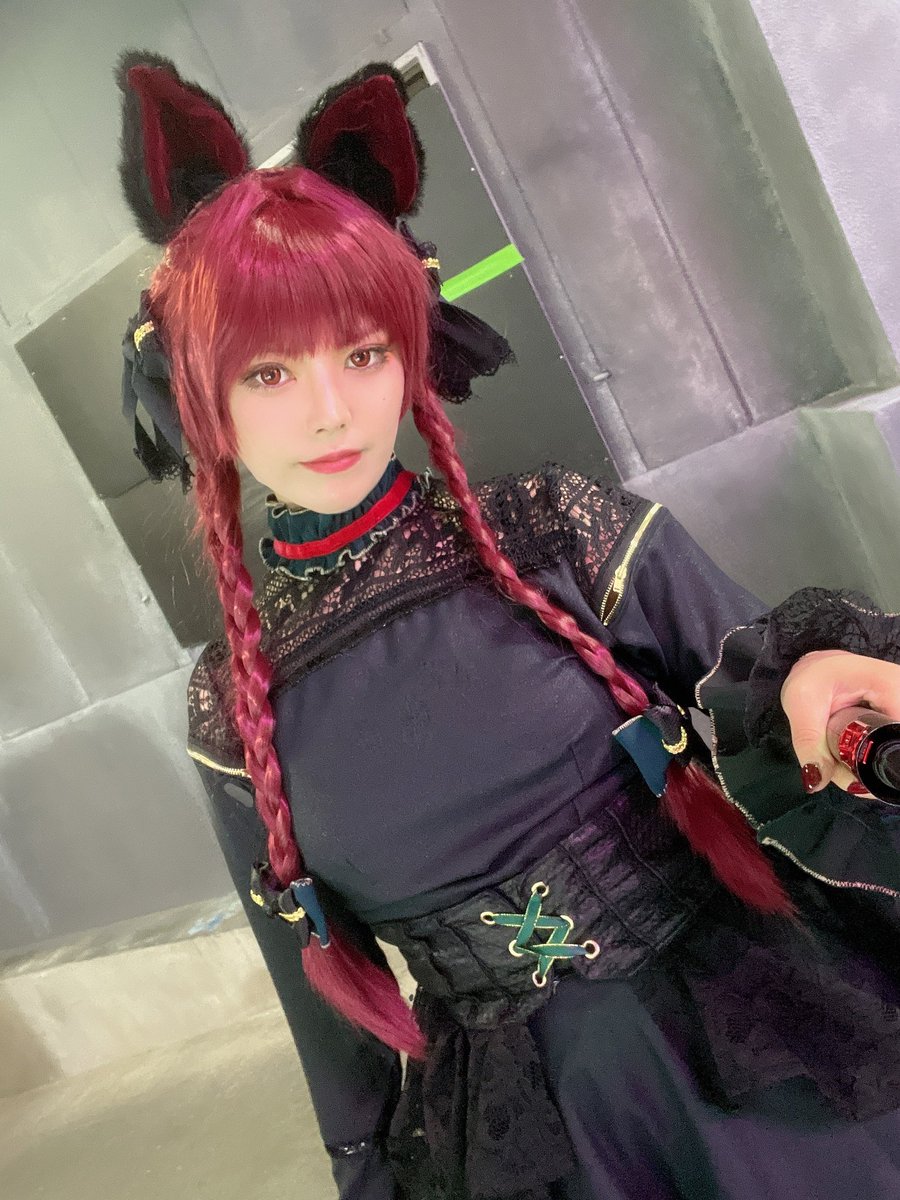 お燐だった時の自撮り…🐈‍⬛