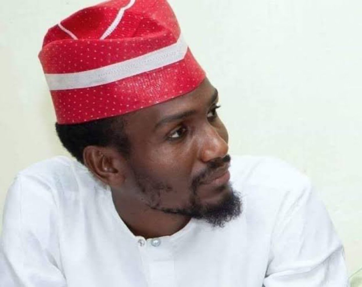 AM_Saleeeem's tweet photo. So after all these years, Mallam El-Rufai is finally going after the APC with full force, so much so that he has now revealed that it was the Kano State APC government under Abdullahi Umar Ganduje that allegedly abducted the activist Abubakar Idris Dadiyata, not the Kaduna State government. He also made it clear that Dadiyata was a fierce critic of Ganduje, not of Nasir El-Rufai. Wonders, indeed, shall never end.