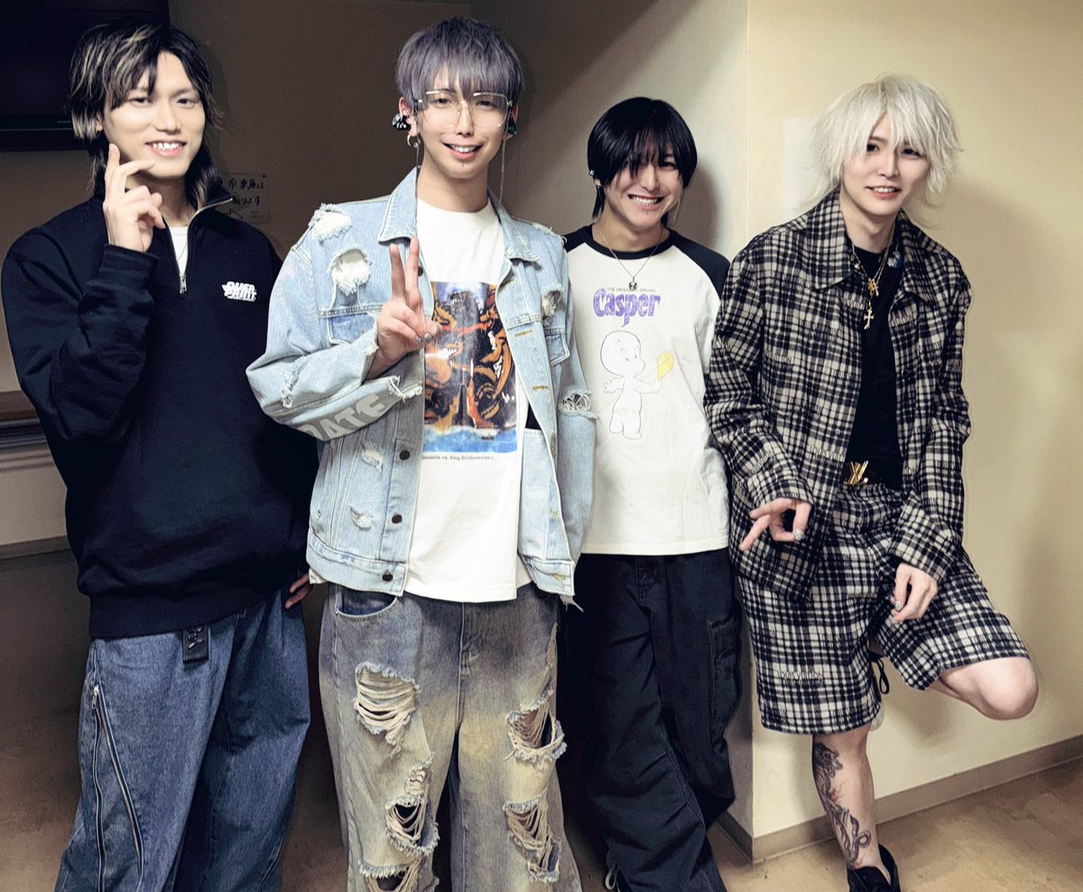 anclet_official's tweet photo. anclet.
初の東京公演まで💥あと1日💥

at 表参道WALL&amp;WALL

ご来場お待ちしております！

Sチケット🎟️
https://t.co/TKhvodJ49n
Aチケット🎫
https://t.co/PjwFX3SZ0a https://t.co/3UITWWnvpw