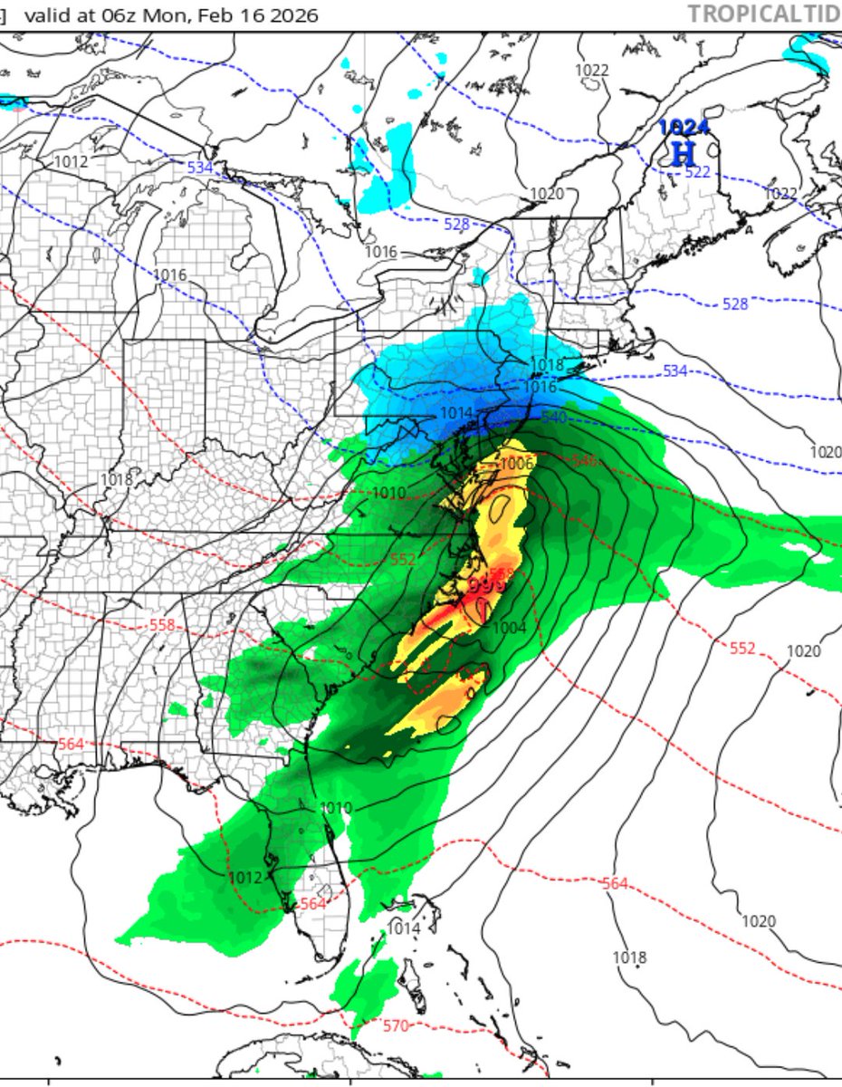 DaDaBuh's tweet photo. GUESS WHO'S BACK ..
00Z GFS INSIDE OF 60HRS.... https://t.co/4iHhXRIkm5