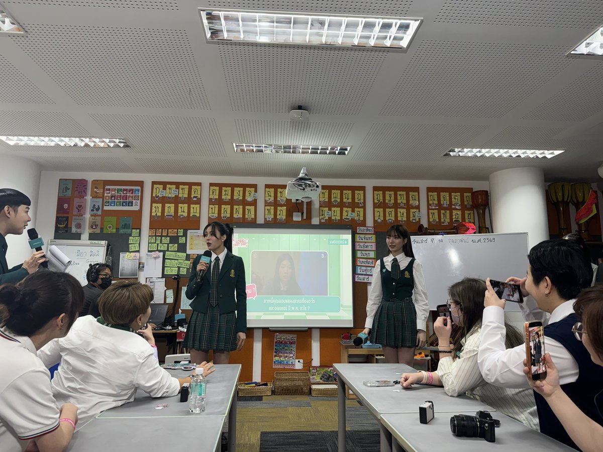 ยากมั้ยๆ คลาสนี้เป็นยังไงกันบ้างงง

#LingOrmLoveAtFirstSight