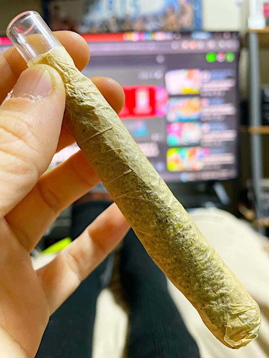 Chris_HorrorYT's tweet image. #Marijuana 🌿 #Weed 🍀 #Joint 🌬💨💨💨💨💨